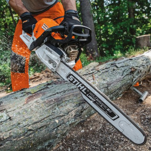 Chainsaws &amp; Pole Saws